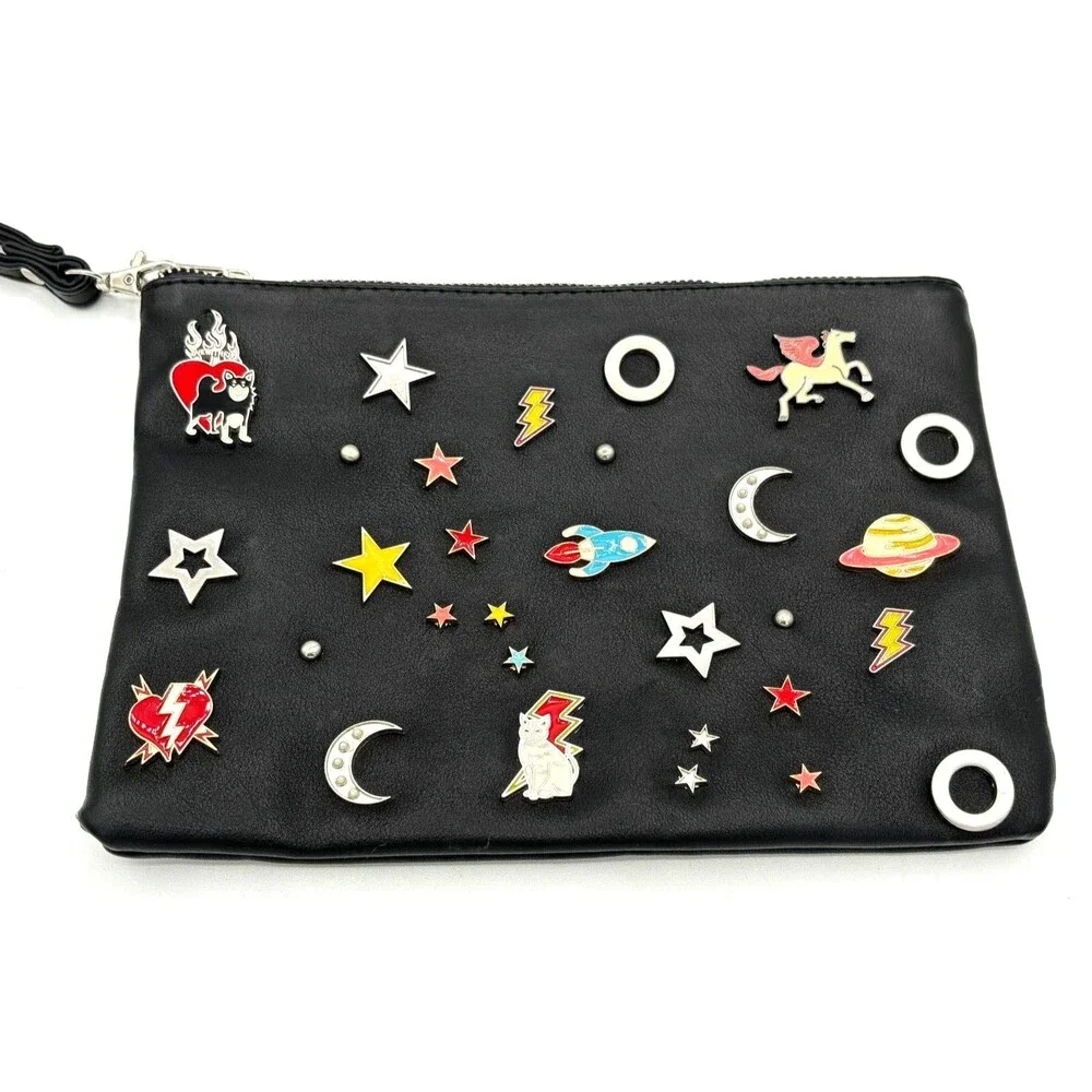 stradivarius wristlet accessory